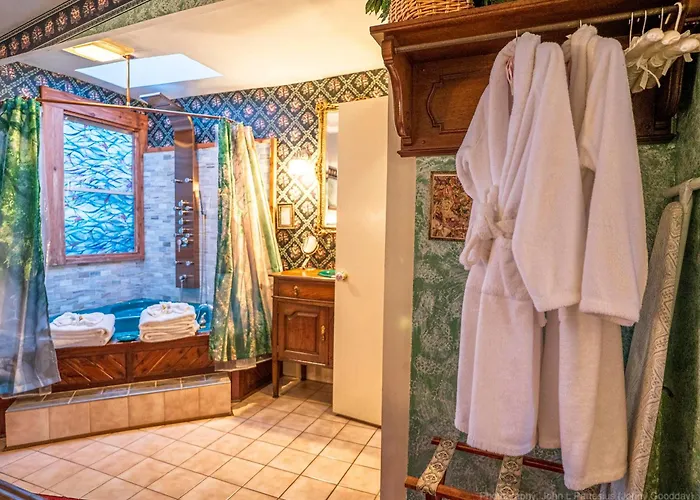 Cliff Cottage Inn, Downtown Bed & Breakfast